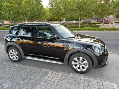 Usado Mini One D Countryman 116 CV (85 kW) 2019 Negro SUV