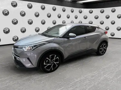 Usado Toyota C-HR Advance 122 CV (89 kW) 2019 Gris / plata SUV