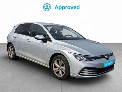 Usado VW Golf VIII Life 110 CV (80 kW) 2022 Gris / plata Berlina