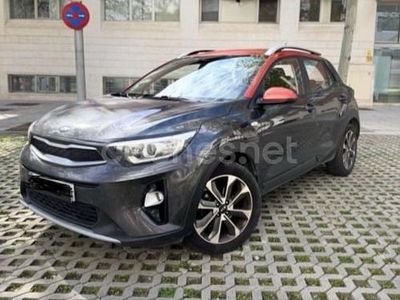 Gris / plata Usado 2019 Kia Stonic SUV | 9999 €