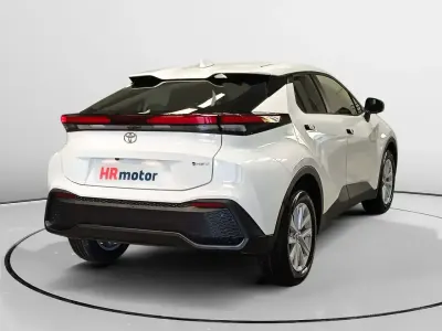 Brugt Toyota C-HR Active 140 HK (102 kW) 2024 Hvid SUV