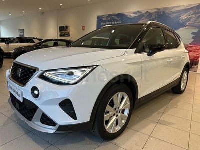 Usado Seat Arona Xperience 110 CV (80 kW) 2022 Blanco SUV