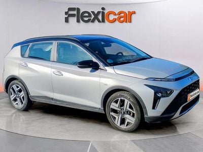Usado Hyundai Bayon 101 CV (74 kW) 2021 Gris SUV
