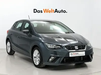 Usado Seat Ibiza FR 115 CV (84 kW) 2025 Gris Utilitario