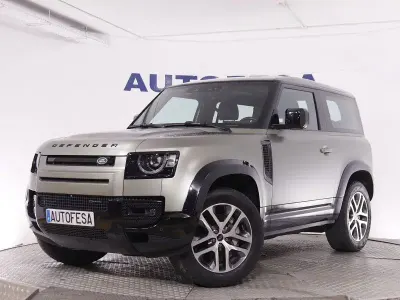 Usado Land Rover Defender SE 400 CV (294 kW) 2022 Verde SUV