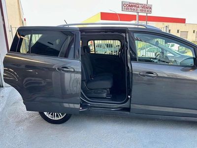 Usado Ford Grand C-Max Trend+ 120 CV (88 kW) 2017 Gris Monovolumen