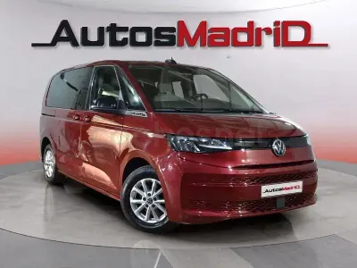 Käytetty VW Multivan 136 HP (100 kW) 2022 Punainen Tila-auto