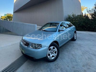 Gris / plata Usado 2003 Audi A3 Ambiente Berlina | 6500 € (Precio justo)