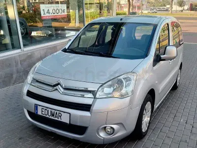 Usado Citroën Berlingo 90 CV (66 kW) 2011 Gris / plata Monovolumen