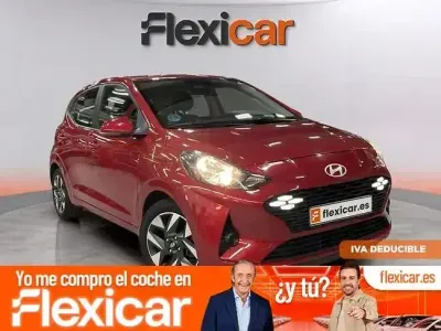 Usado Hyundai i10 67 CV (49 kW) 2023 Rojo Utilitario