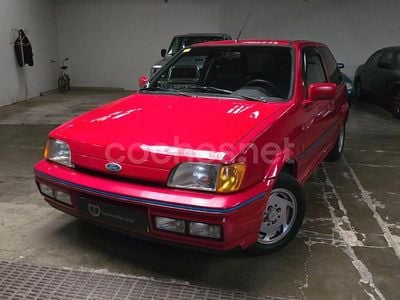Usado Ford Fiesta 110 CV (80 kW) 1991 Rojo Berlina