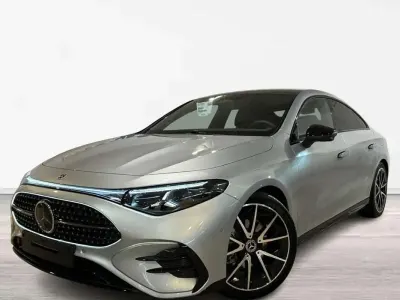 Usado Mercedes CLA180 136 CV (100 kW) 2026 Berlina
