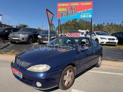 Usado Renault Mégane Coupé R.S. 100 CV (73 kW) 1999 Azul Coupe