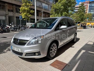 Gris / plata Usado 2006 Opel Zafira Enjoy Monovolumen | 5600 € (Precio justo)