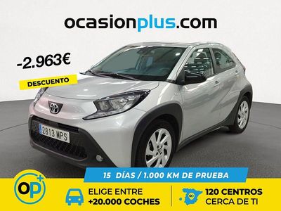 Usado Toyota Aygo X Play 72 CV (52 kW) 2024 Gris SUV