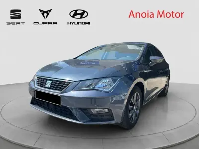 Usado Seat Leon Style 116 CV (85 kW) 2019 Gris Berlina