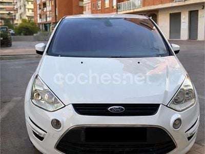 Usado Ford S-MAX Limited 140 CV (102 kW) 2013 Blanco Monovolumen