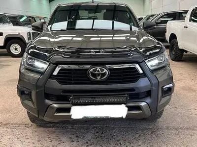 Usado Toyota HiLux 204 CV (150 kW) 2021 Verde Pickup/Camioneta