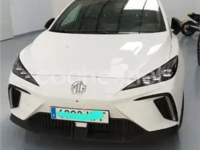 Usado MG MG4 EV Luxury 2024 Eléctrico Citadino