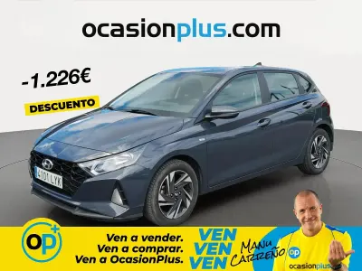 Begagnad Hyundai i20 100 HK (73 kW) 2022 Grå Halvkombi