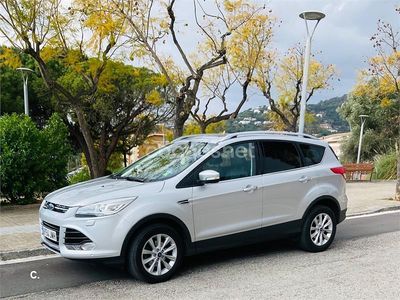 Usado Ford Kuga Titanium 150 CV (110 kW) 2016 Gris / plata SUV