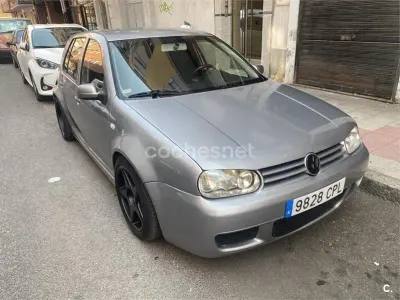 Usado VW Golf IV 130 CV (95 kW) 2003 Gris / plata Familiar