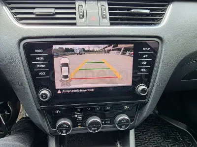 Usado Skoda Octavia 150 CV (110 kW) 2018 Blanco Berlina