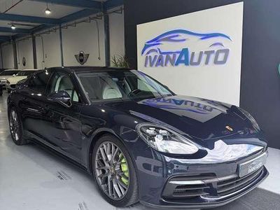 Porsche Panamera 4