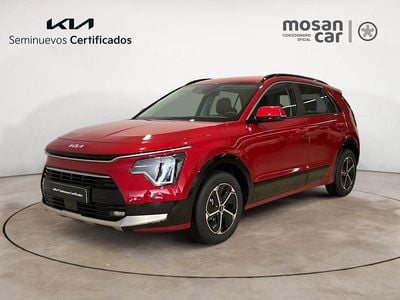 Usado Kia Niro 129 CV (94 kW) 2025 Rojo runway SUV