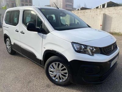 Usado Peugeot Rifter Access 100 CV (73 kW) 2020 Blanco Monovolumen