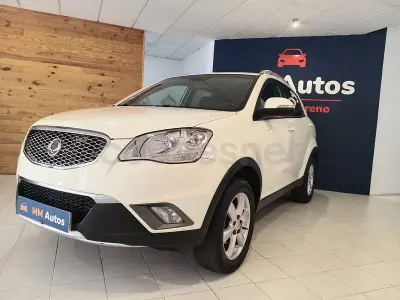Usado SsangYong Korando 149 CV (109 kW) 2012 Blanco SUV