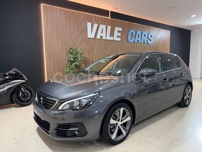 Usado Peugeot 308 Allure 130 CV (95 kW) 2021 Gris / plata Berlina