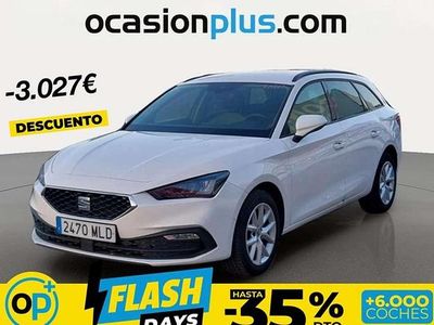 Usado Seat Leon ST Style 131 CV (96 kW) 2023 Blanco Familiar