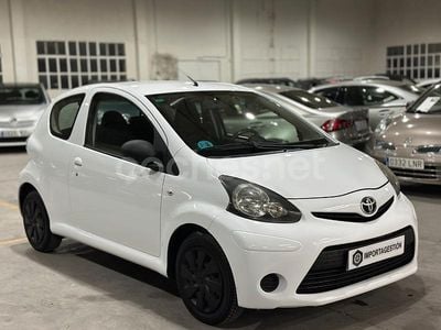 Blanco Usado 2013 Toyota Aygo City Utilitario | 5990 € (Precio justo)