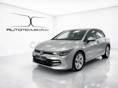 Usado VW Golf VIII 115 CV (84 kW) 2025 Gris / plata Berlina