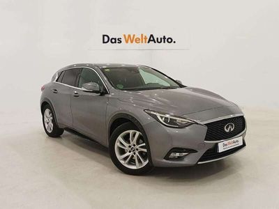 Infiniti Q30