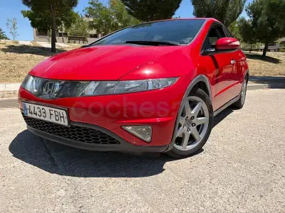 Usado Honda Civic Sport 140 CV (102 kW) 2006 Rojo Berlina