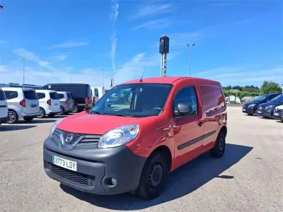 Usado Nissan NV250 Comfort 95 CV (69 kW) 2020 Rojo Van