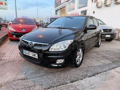 Usado Hyundai i30 Classic 90 CV (66 kW) 2009 Negro Berlina