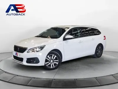 Usado Peugeot 308 SW Allure 130 CV (95 kW) 2021 Blanco Familiar