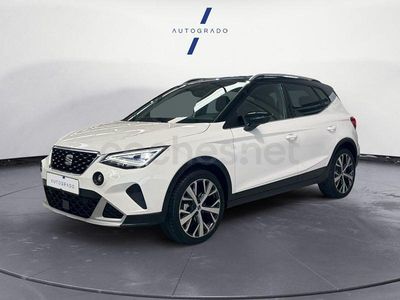 Usado Seat Arona Xperience 110 CV (80 kW) 2023 Blanco SUV