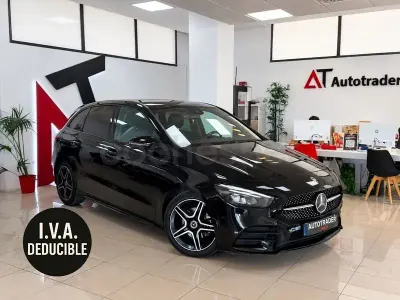 Usado Mercedes B180 116 CV (85 kW) 2022 Negro Utilitario