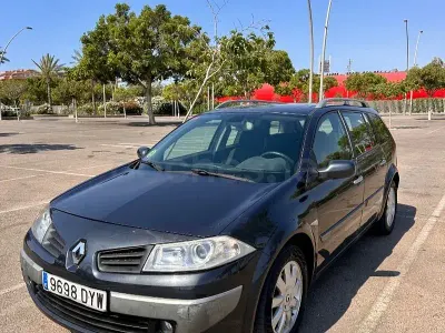 Usado Renault Mégane GrandTour Dynamique 150 CV (110 kW) 2006 Negro Familiar