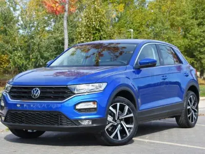 Usado VW T-Roc Advance 150 CV (110 kW) 2021 Azul SUV