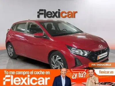 Usado Hyundai i20 100 CV (73 kW) 2024 Rojo Utilitario
