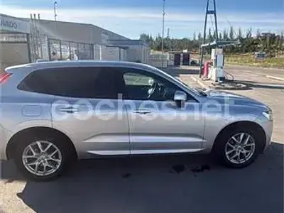 Usado Volvo XC60 Momentum 190 CV (139 kW) 2019 Gris / plata SUV