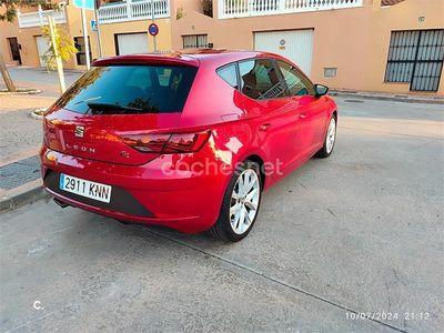 Usado Seat Leon FR 125 CV (91 kW) 2018 Granate Berlina