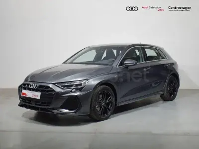 Usado Audi A3 Advanced 204 CV (150 kW) 2025 Gris / plata Berlina