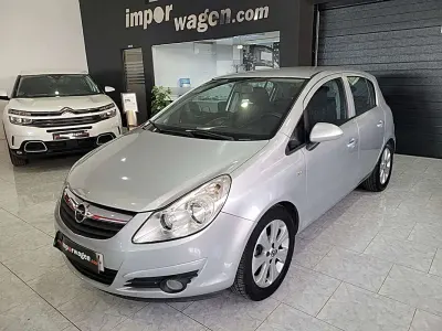 Usado Opel Corsa Enjoy 90 CV (66 kW) 2008 Gris Utilitario