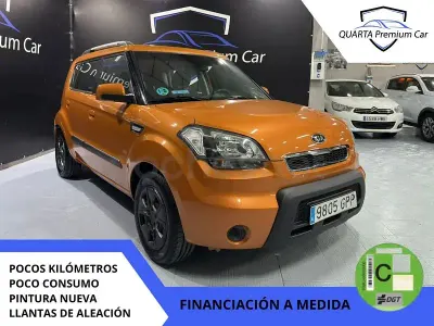 Käytetty Kia Soul 124 HP (91 kW) 2009 Oranssi Katumaasturi